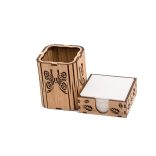 Tölgyfából kézzel készült írószertartó papírtömb tartóval, pillangó mintával