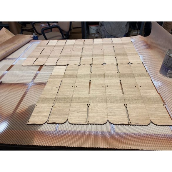 Krea-Wood tölgyfából készült teásdoboz tealevél motívummal, natúr színben