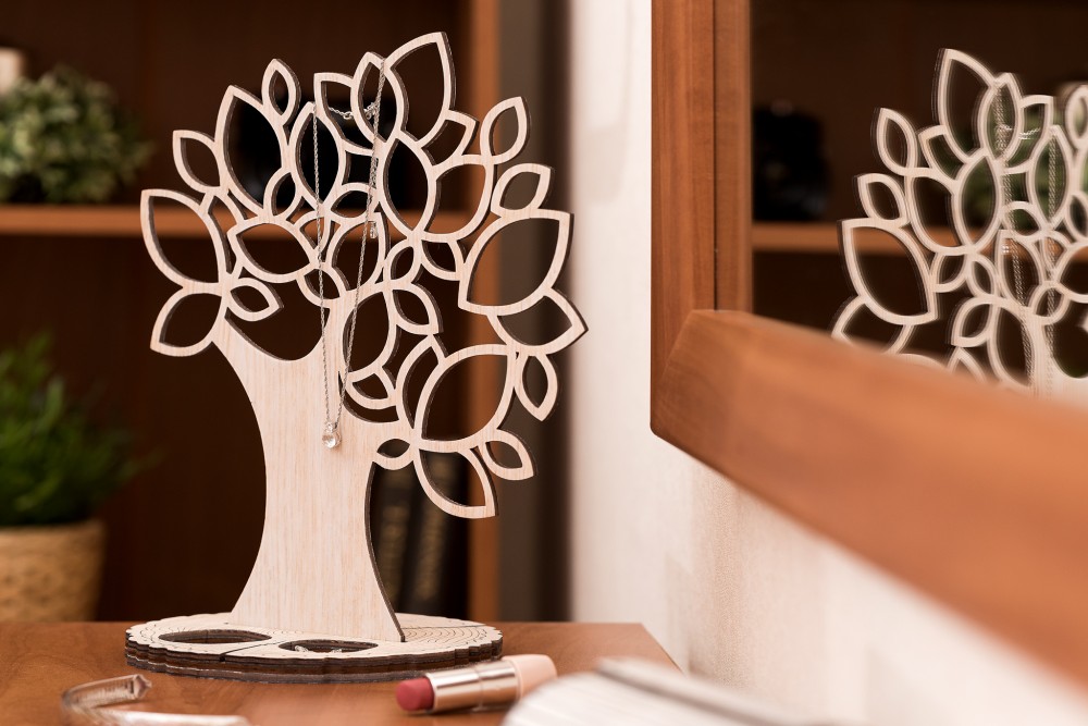 Krea-Wood tölgyfából készült ékszertartó fa levelekkel, fehér